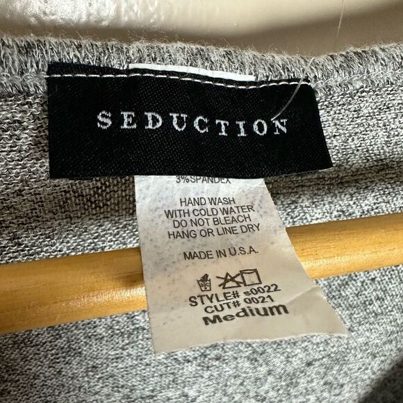 CLEARANCE! Gray Boutique Wrap Crop Sweater Size M NWT - Picture 5 of 5